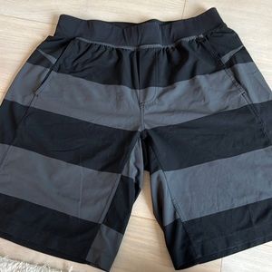 Lululemon black and grey shorts
